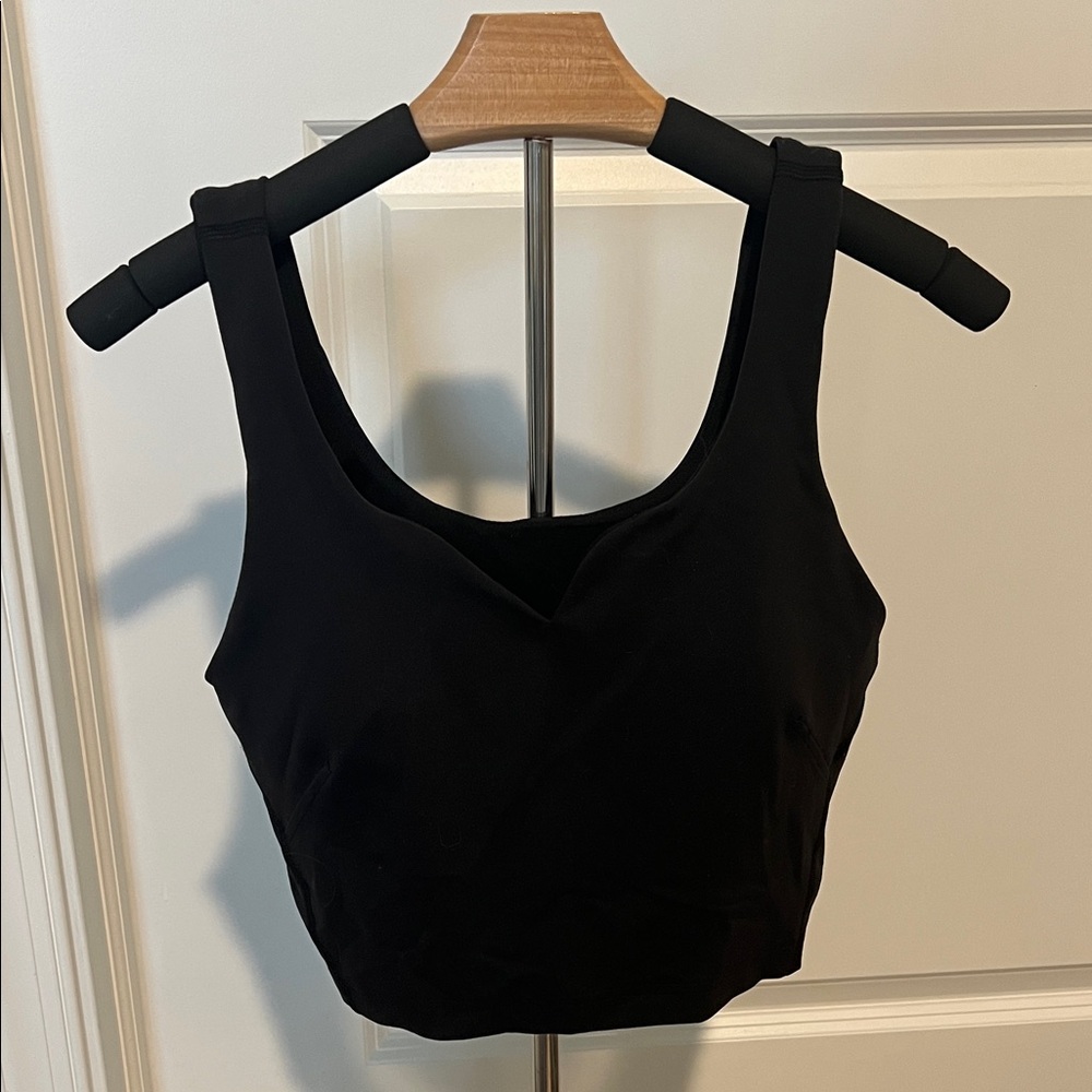 Lululemon Align cropped tank size 8 Sweat heart neckline